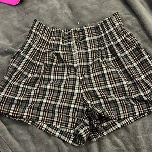American eagle shorts size 6